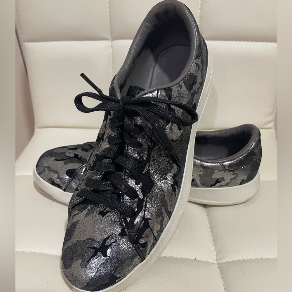 Cole Haan Leather Grandpro Camo Sneaker